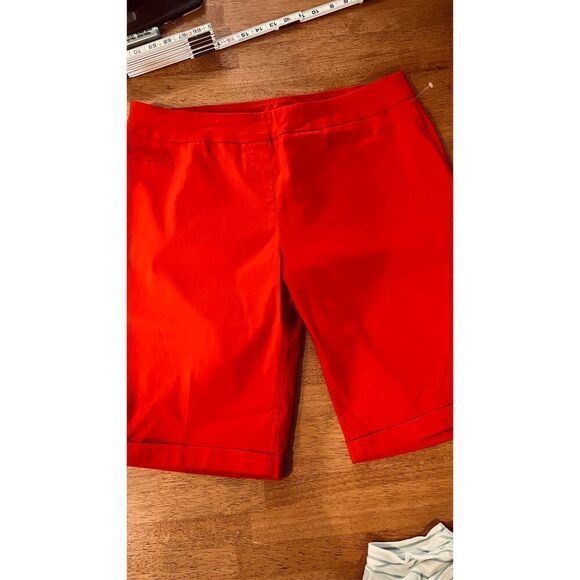 Soft Surroundings Red Pull On Bermuda Shorts Size 14 - Picture 2 of 8